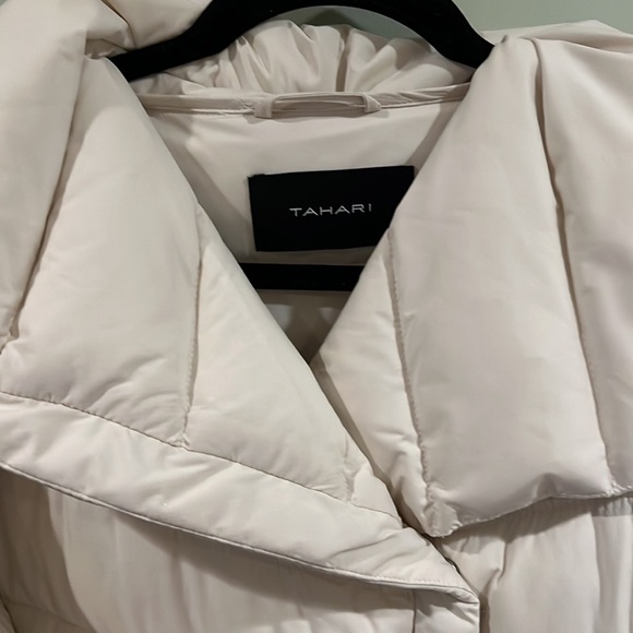 Tahari puffer jacket! - Picture 4 of 4